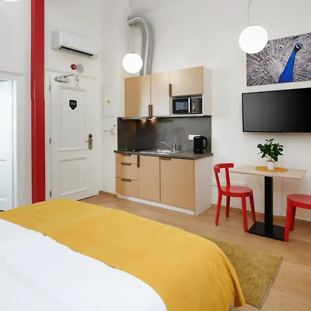 Nest By Adrez Apartment *