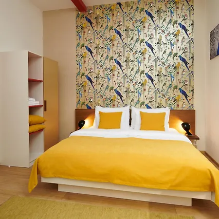 Nest By Adrez Apartment *