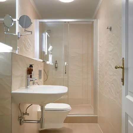 Nest By Adrez Apartment