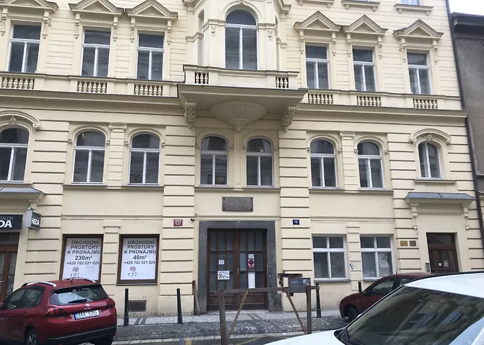 Apartment Nest By Adrez Prag