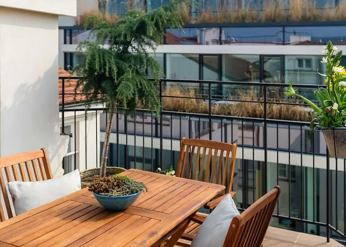 Nest By Adrez * Prag